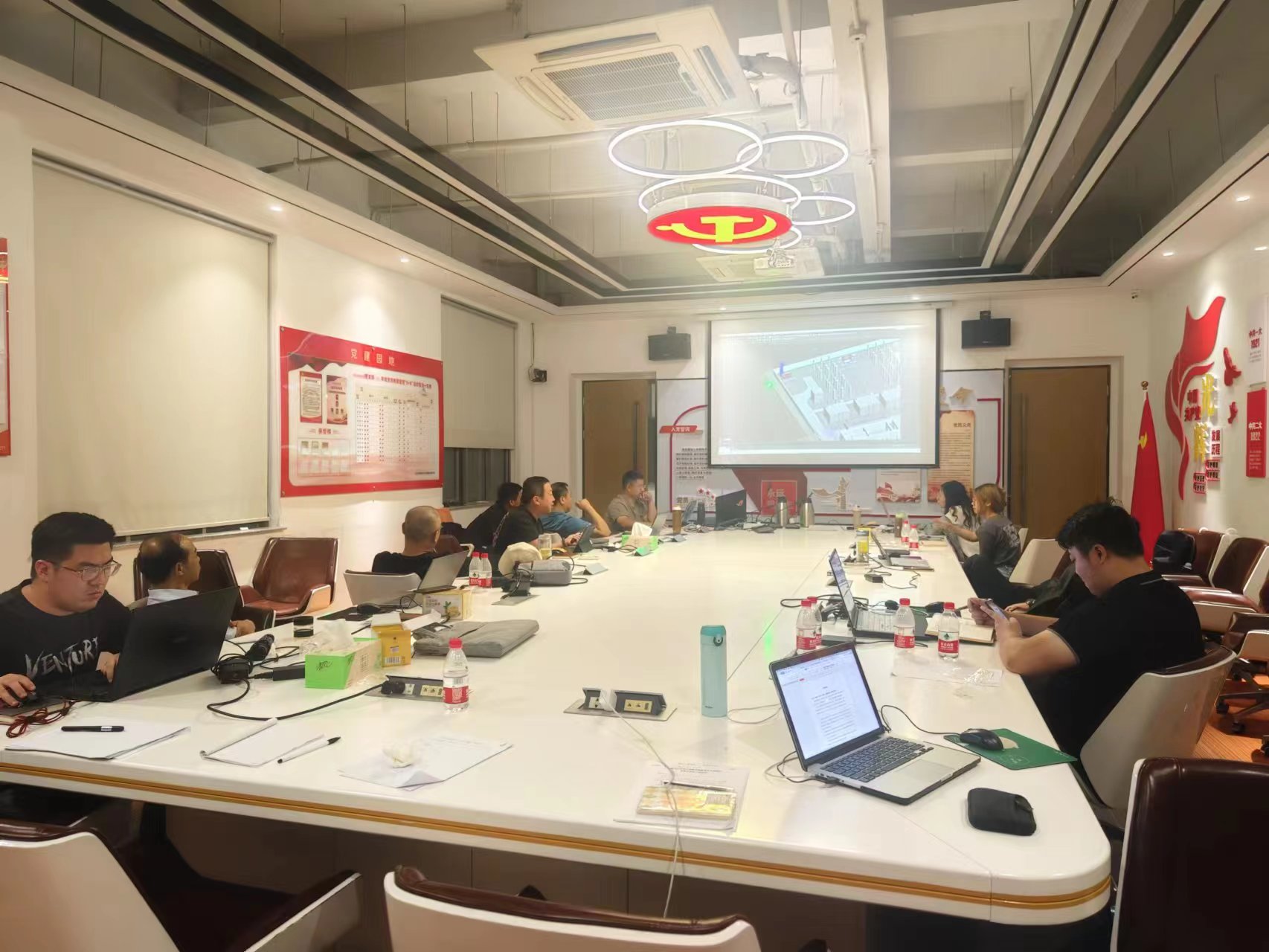 仆仆風(fēng)塵，十分忙碌為十分美好(圖2)